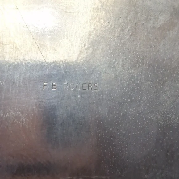 Elegant Silver Rectangular Serving Tray - Picture 4 of 4